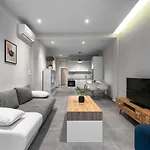 Apartment Bonsai Apartments, The Luxury *