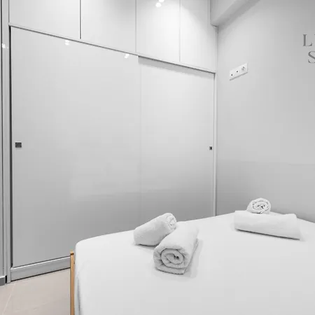 アパート Bonsai Apartments, The Luxury テッサロニキ