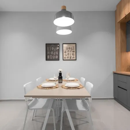 アパート Bonsai Apartments, The Luxury テッサロニキ
