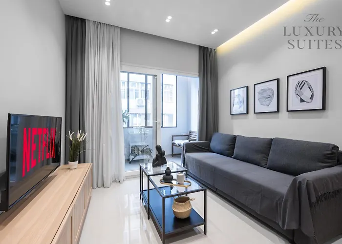 Apartment Bonsai Apartments, The Luxury