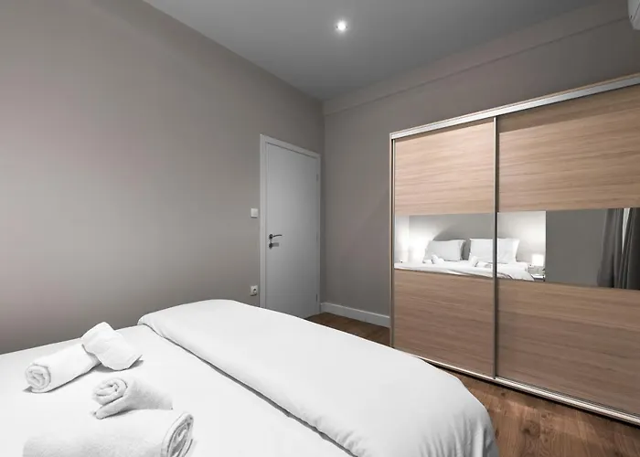 Bonsai Apartments, The Luxury