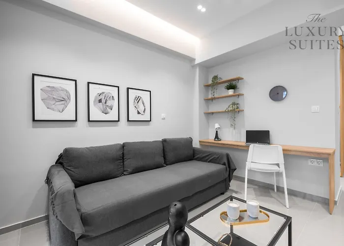 Bonsai Apartments, The Luxury *